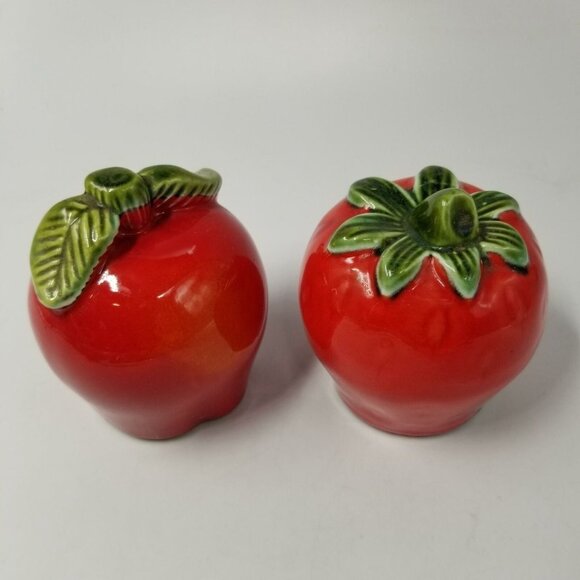 Vintage Novelty Salt & Pepper Shakers Set Strawberry Red Green Ceramic Stoppers - Picture 2 of 6